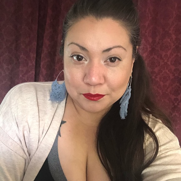 Blue woven earrings - Picture 3 of 3